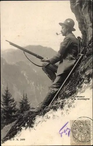 Künstler Ak Chasseur a la montagne, Jäger mit Pfeife