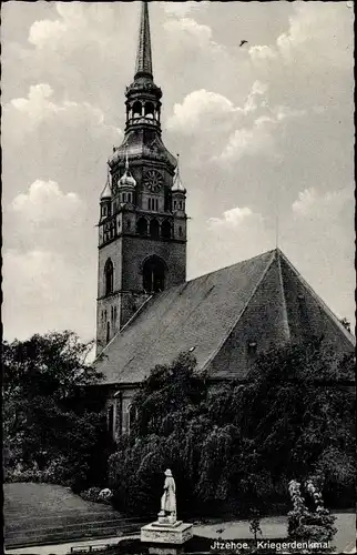 Ak Itzehoe in Schleswig Holstein, Partie am Kriegerdenkmal 