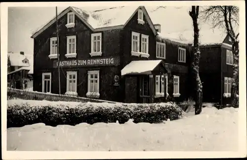 Ak Schmiedefeld am Rennsteig Suhl, Wintersportplatz, Gasthaus zum Rennsteig