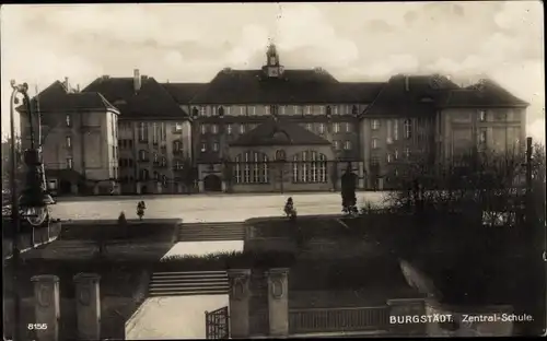 Ak Burgstädt in Sachsen, Zentral Schule