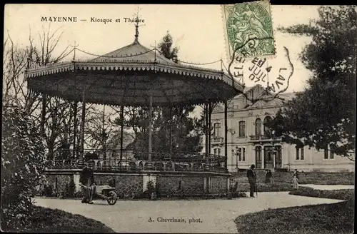 Ak Mayenne Stadt Frankreich, Kiosque et Theatre