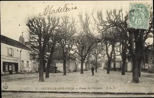 Ak Leuville sur Orge Essonne, Place du Chateau