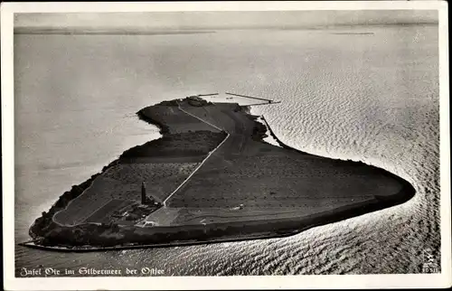 Ak Insel Oie Greifswald, Totalansicht der Insel, Fliegeraufnahme