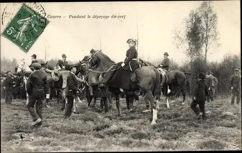 Ak Chasse a Courre, Pendant le depecage du cerf