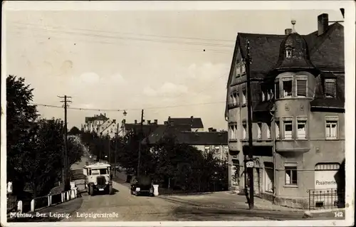 Ak Mühlau in Sachsen, Blick in die Leipzigerstraße, Eckansicht Postgebäude, Bus