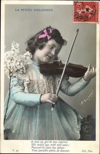 Ak La Petite Violiniste, Mädchen spielt Geige