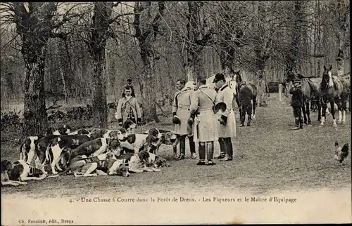 Ak Dreux Eure et Loir, Une Chasse a Courre dans la Foret, les Piqueurs et le Maitre d'Equipage