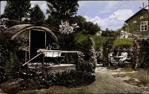 Ak Göppersdorf Burgstädt in Sachsen, Blick in den Garten der Obstweinschänke, Plantagengut