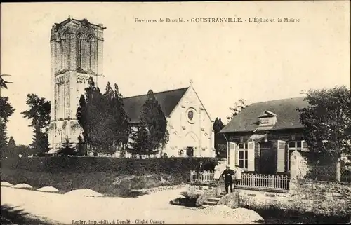 Ak Goustranville Calvados, L'Eglise et la Mairie