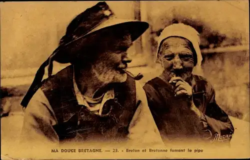 Ak Ma Douce Bretagne, Breton et Bretonne fumant la pipe, Bretonische Tracht
