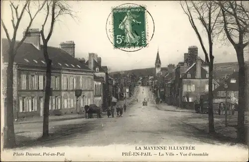 Ak Pré en Pail Mayenne, La Ville, Vue d'ensemble