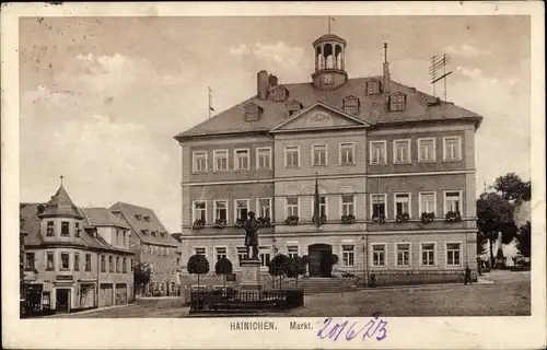 Ak Hainichen in Sachsen, Markt, Rathaus, Denkmal