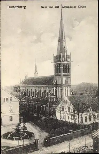 Ak Tschernjachowsk Insterburg Ostpreußen, Neue und alte katholische Kirche