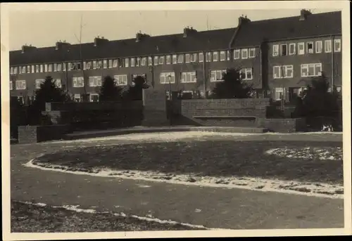 Foto Ak Groningen, Ruggebanbk in het Oosterpark