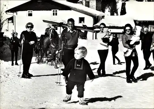 Ak Prinzessin Margriet mit Familie im Urlaub, Vacantie, Lech, Maart 1969