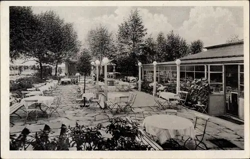 Ak Colditz in Sachsen, Waldschänke, Terrasse