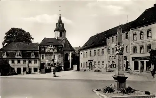 Ak Mutzschen Grimma in Sachsen, Partie am Markt, Denkmal, Ratskeller