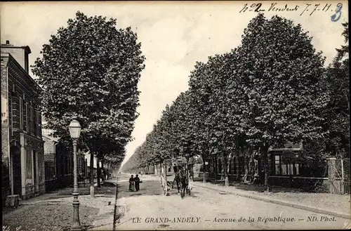 Ak Le Grand Andely Eure, Avenue de la Republique