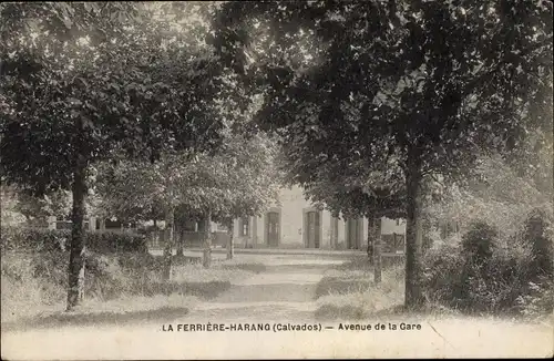 Ak La Ferrière Harang Calvados, Avenue de la Gare