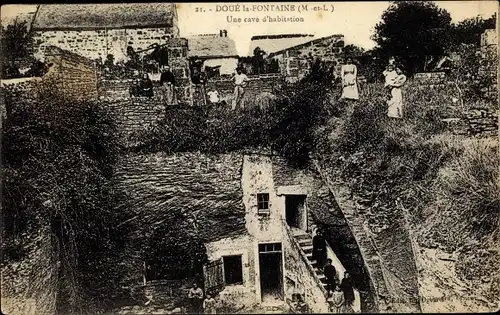 Ak Doué la Fontaine Maine et Loire, Une cave d'habitation
