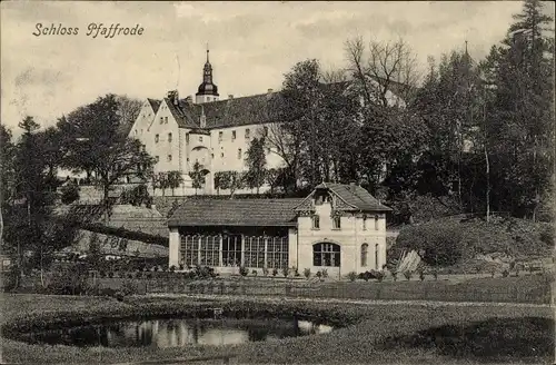 Ak Pfaffroda Olbernhau im Erzgebirge Sachsen, Schloss Pfaffroda mit Park und Teich