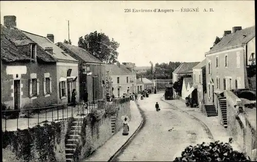 Ak Erigné Maine et Loire, Straßenpartie