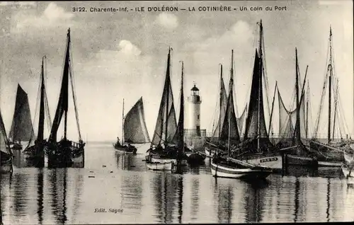 Ak La Cotinière Ile d'Oléron Charente Maritime, Un coin du Port