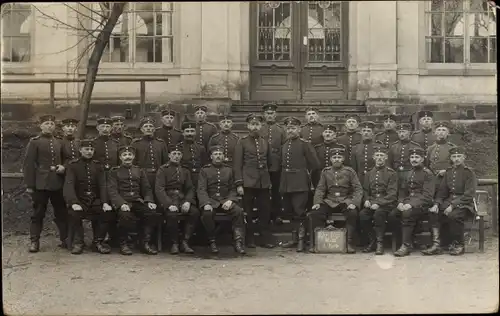 Foto Ak Crimmitschau in Sachsen, Gruppenportrait d. Rekr. Dep. II. Ers. Bat. R. 107