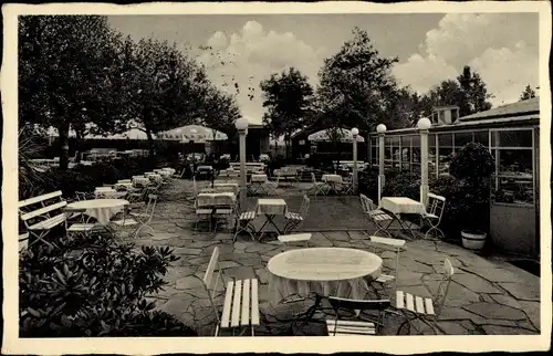 Ak Colditz in Sachsen, Waldschänke, Terrasse