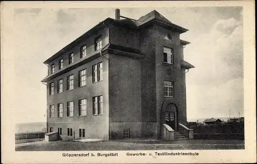 Ak Göppersdorf Burgstädt in Sachsen, Gewerbe und Textilindustrieschule