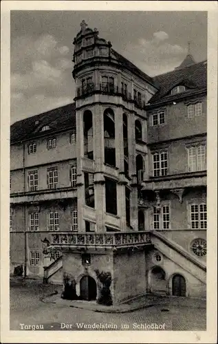 Ak Torgau an der Elbe, Der Wendelstein im Schlosshof