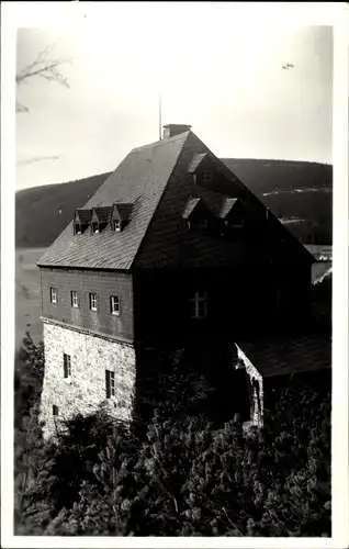 Foto Ak Oberwiesenthal im Erzgebirge, Backsteinhaus