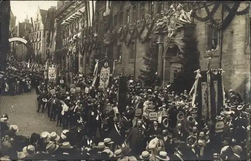 Foto Ak Nürnberg in Mittelfranken, Festzug 1912, Turnfest ?, Einmarsch