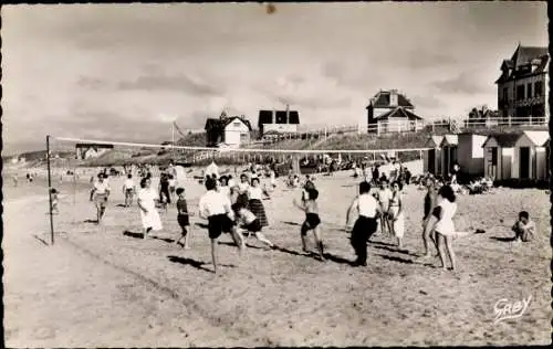 Ak Le Home sur Mer Calvados, Les jeux sur la Plage