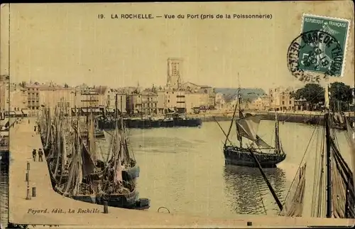 Ak La Rochelle Charente Maritime, Vue du Port