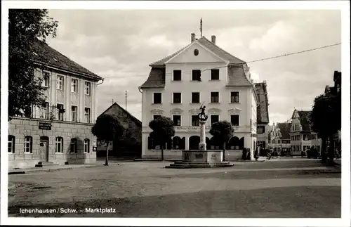 Ak Ichenhausen in Schwaben, Marktplatz, Brunnen, Gasthof zum weißen Ross, Bes. Georg Abt