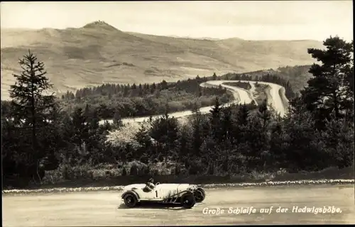 Ak Nürburg im Kreis Ahrweiler, Nürburgring, Große Schleife auf der Hedwigshöhe, Rennwagen