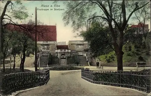 Ak Riesa an der Elbe Sachsen, Freitreppe im Stadtpark