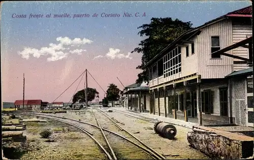 Ak Nicaragua, Costa frente al muelle, puerto de Corinto, Hafenszene