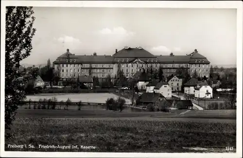 Ak Freiberg in Sachsen, Friedrich August Infanteriekaserne