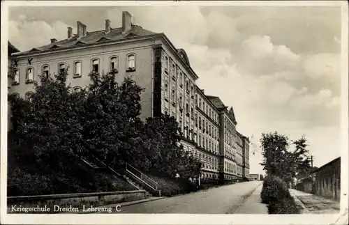 Ak Dresden, Blick zur Kriegsschule, Lehrgang C