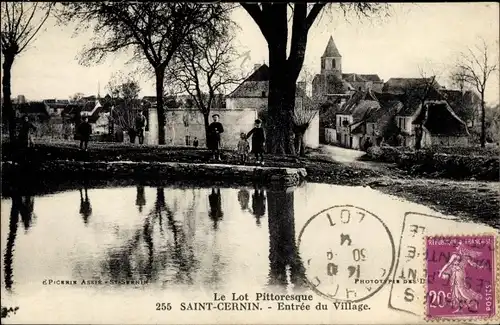 Ak Saint Cernin Lot, Entree du Village