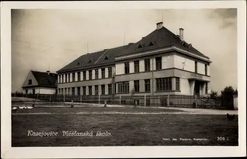 Ak Kasejovice Region Pilsen, Mestanska Skola, Blick zur Schule