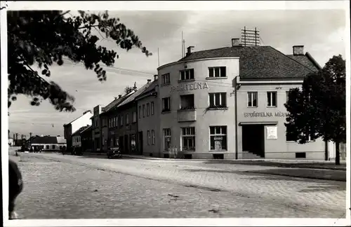 Ak Hulín Hullein Zlinský kraj Region Zlin, Stadtpartie mit Hotel