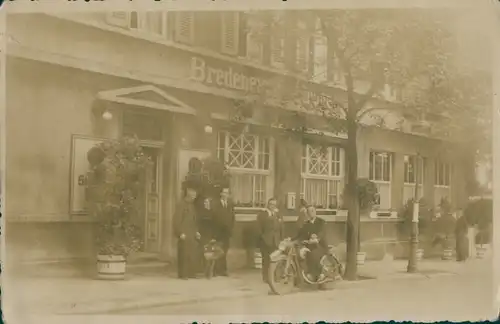 Foto Essen im Ruhrgebiet, Motorrad, Gasthaus Bredeneyer Krone, Einigkeitsstraße 33