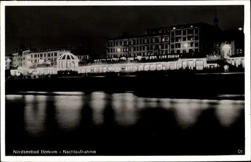 Ak Borkum Ostfriesland, Blick auf die Wandelhalle bei Nacht