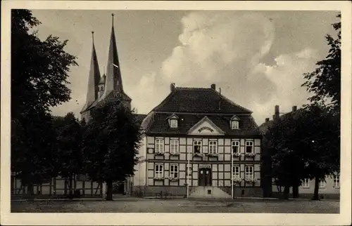 Ak Derenburg Blankenburg am Harz, Rathaus und Trinitatiskirche