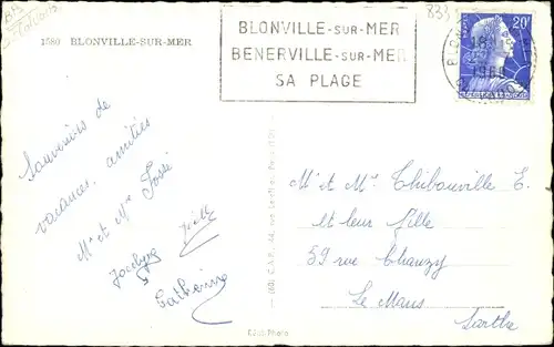 Ak Blonville sur Mer Calvados, La Plage, Mairie, Poste, Frau in normandischer Tracht