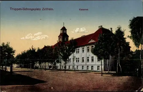 Ak Zeithain in Sachsen, Truppenübungsplatz, Seitenblick auf die Kaserne