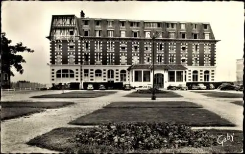 Ak Blonville sur Mer Calvados, Le Grand Hotel et les Jardins